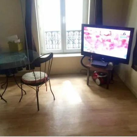 Cozy Place In Center * Parigi